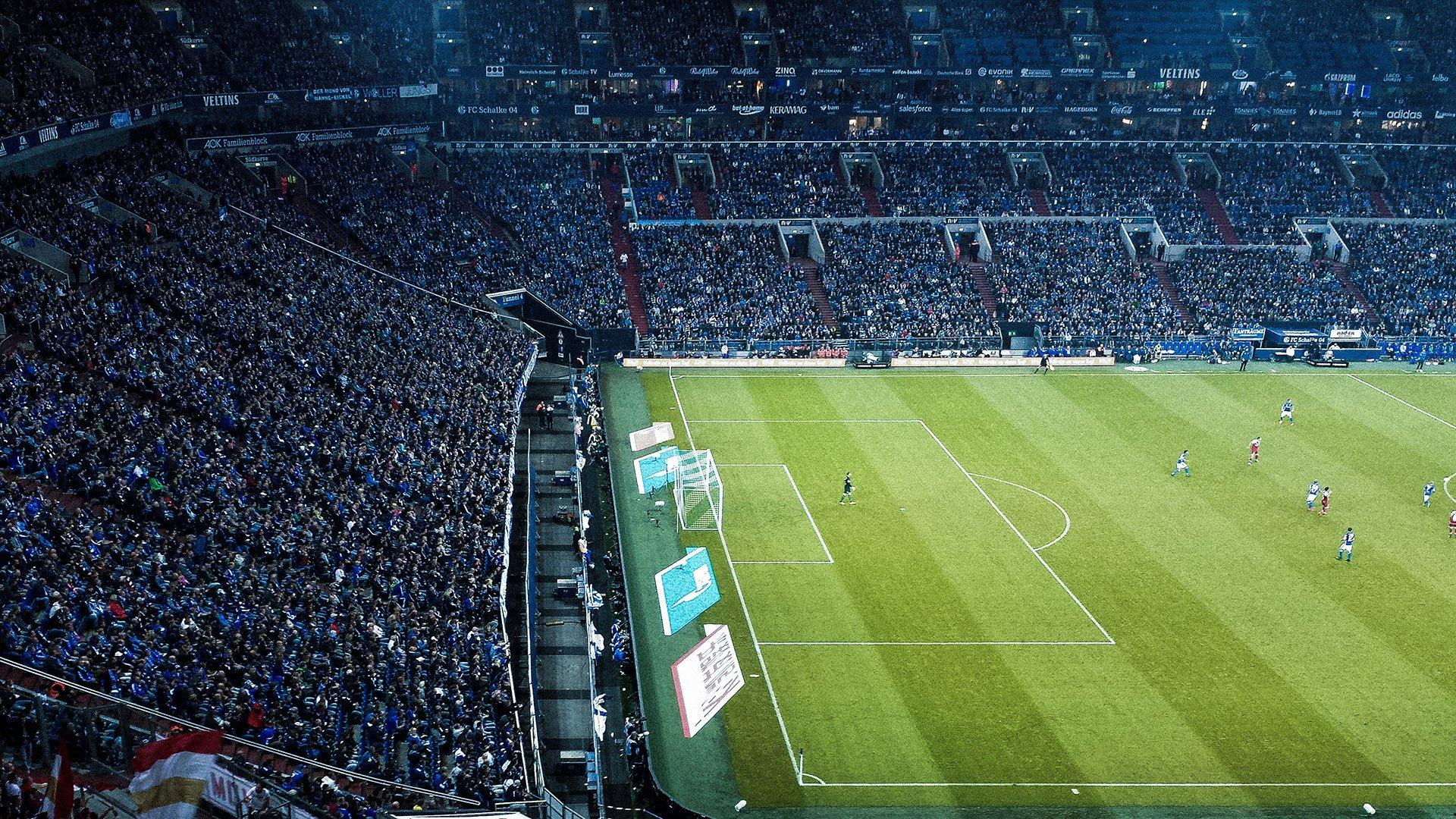 孙兴慜的凝视,当铁血教父的期待遇上儿子的足球之痛