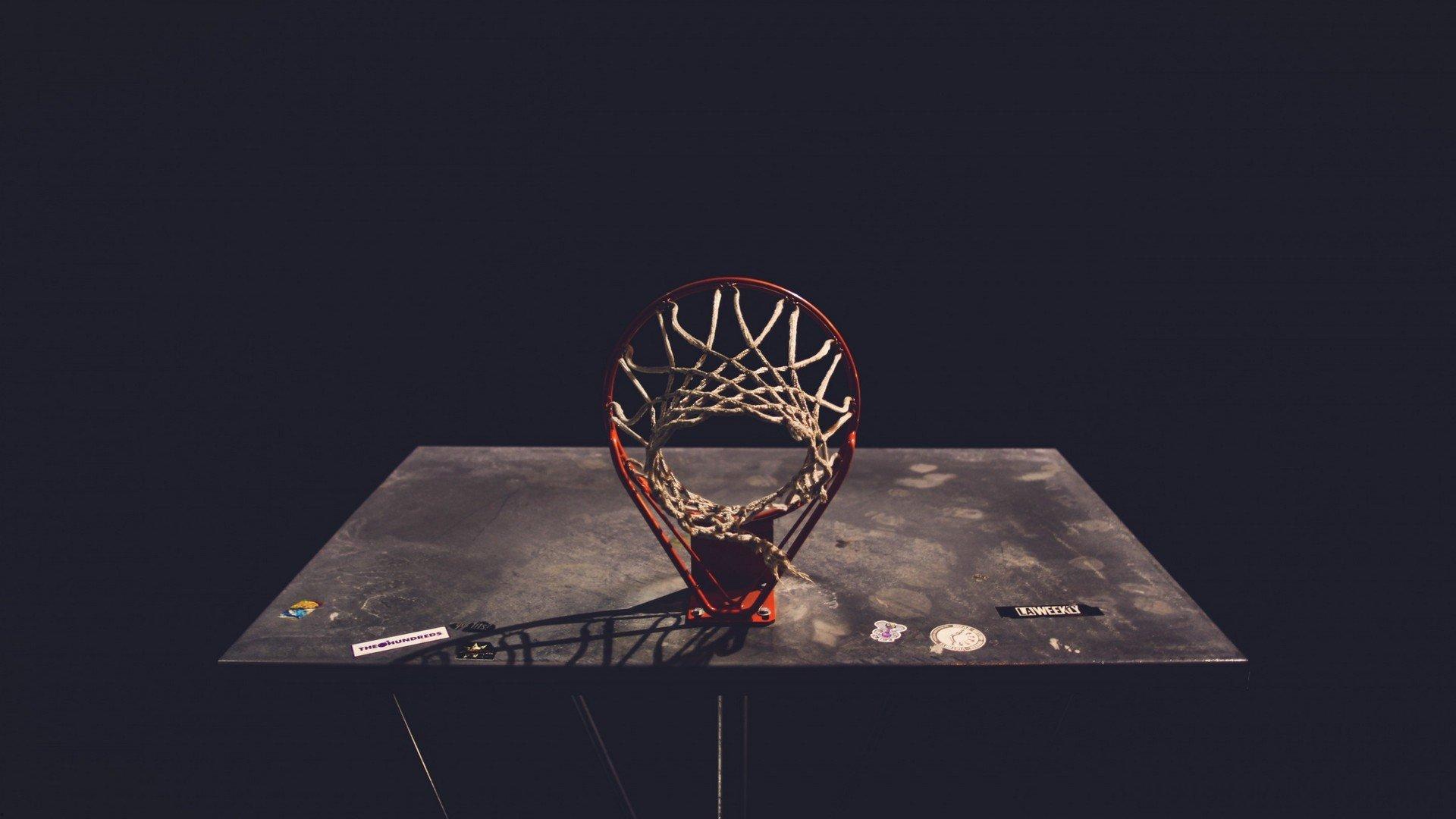 雷霆三分雨创纪录狂胜太阳，扬布拉德关键远投引爆末节狂潮